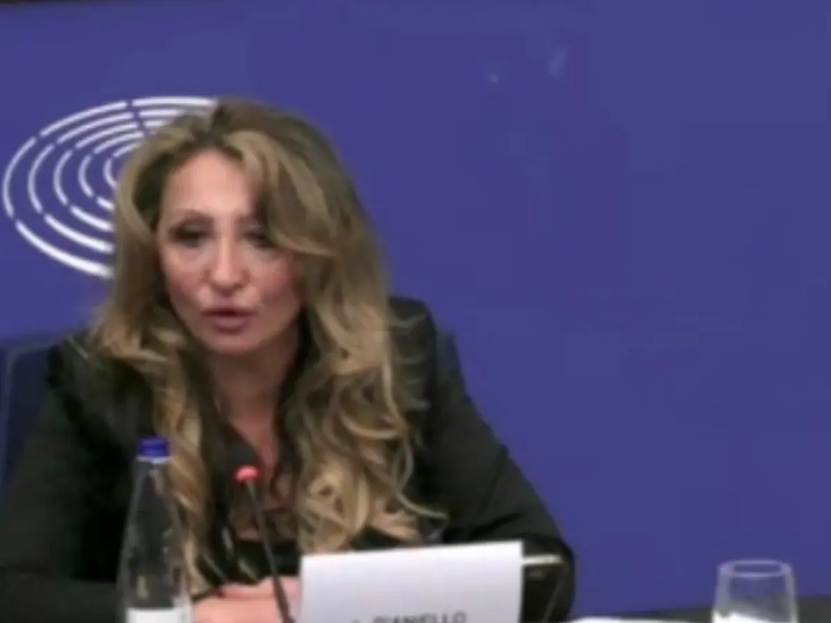 Luisa D'Aniello interviene a un convegno al Parlamento Europeo di Strasburgo